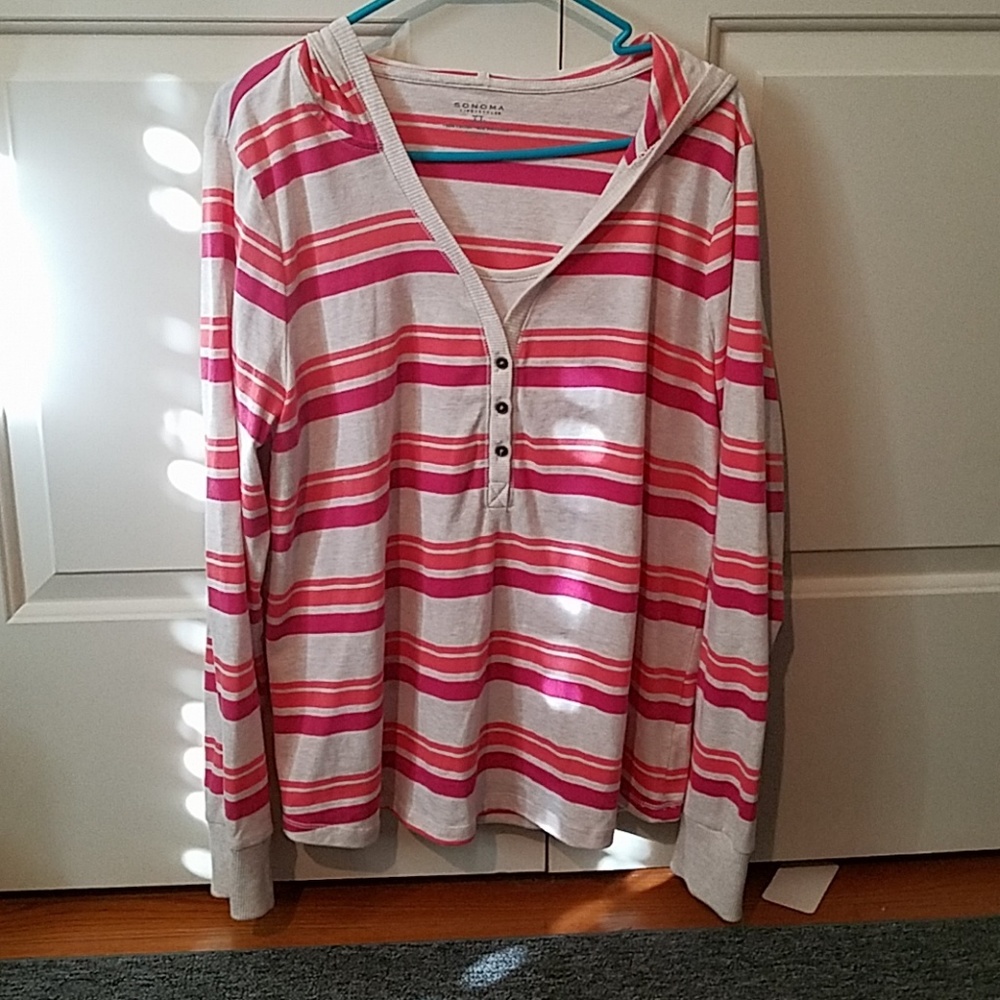 XL Hooded long sleeve tee